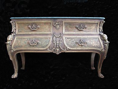 126_louis-xiv-style-bombe-commode_opt