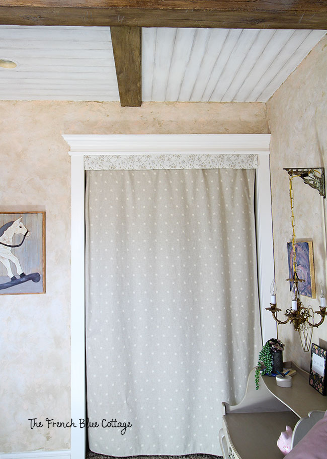 French country bedroom for a little girl: before and after.