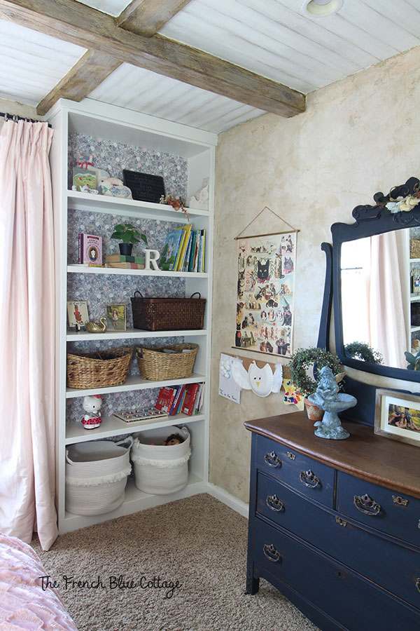 French country bedroom for a little girl: before and after.