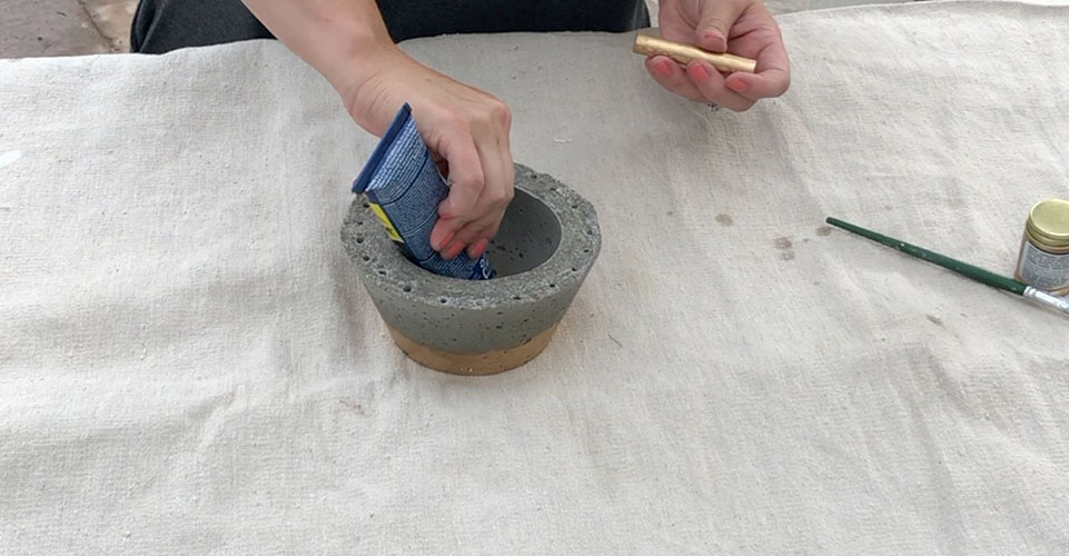 glueing dowel rod for rings into cement jewelry bowl