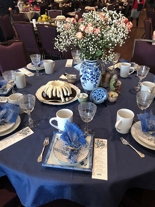 round table setting ideas